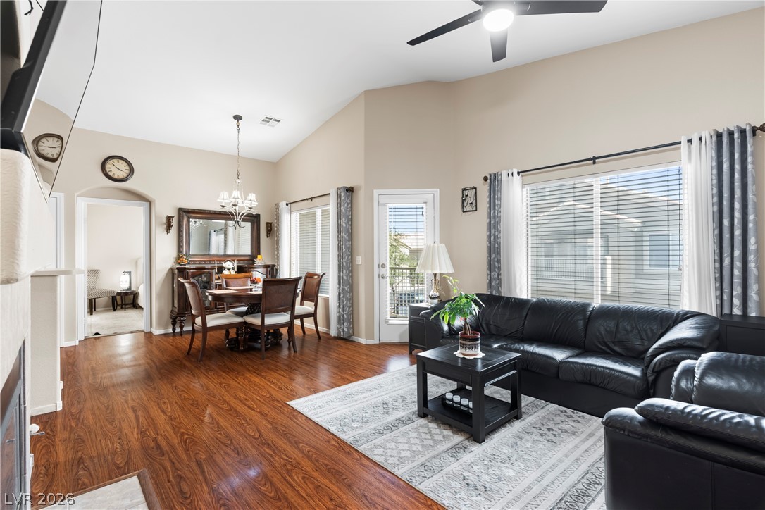 Photo 9 of 32, 6366 Lorne Green Avenue #101