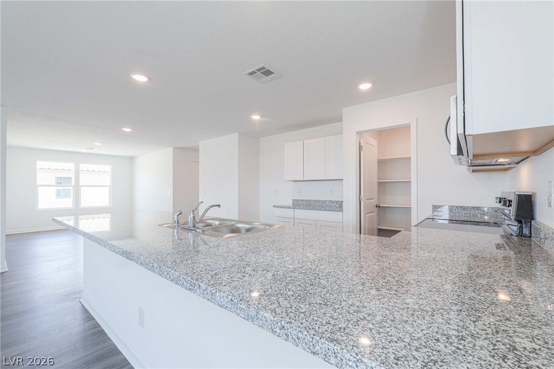 Photo 6 of 18, 653 S Dyani Drive
