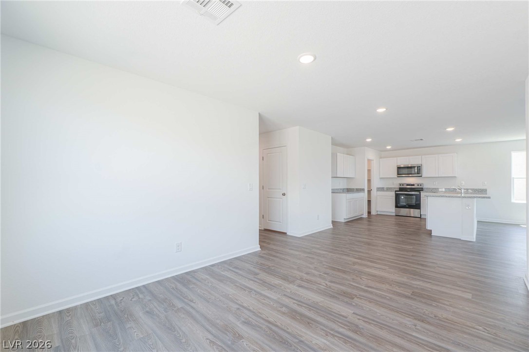 Photo 7 of 18, 653 S Dyani Drive