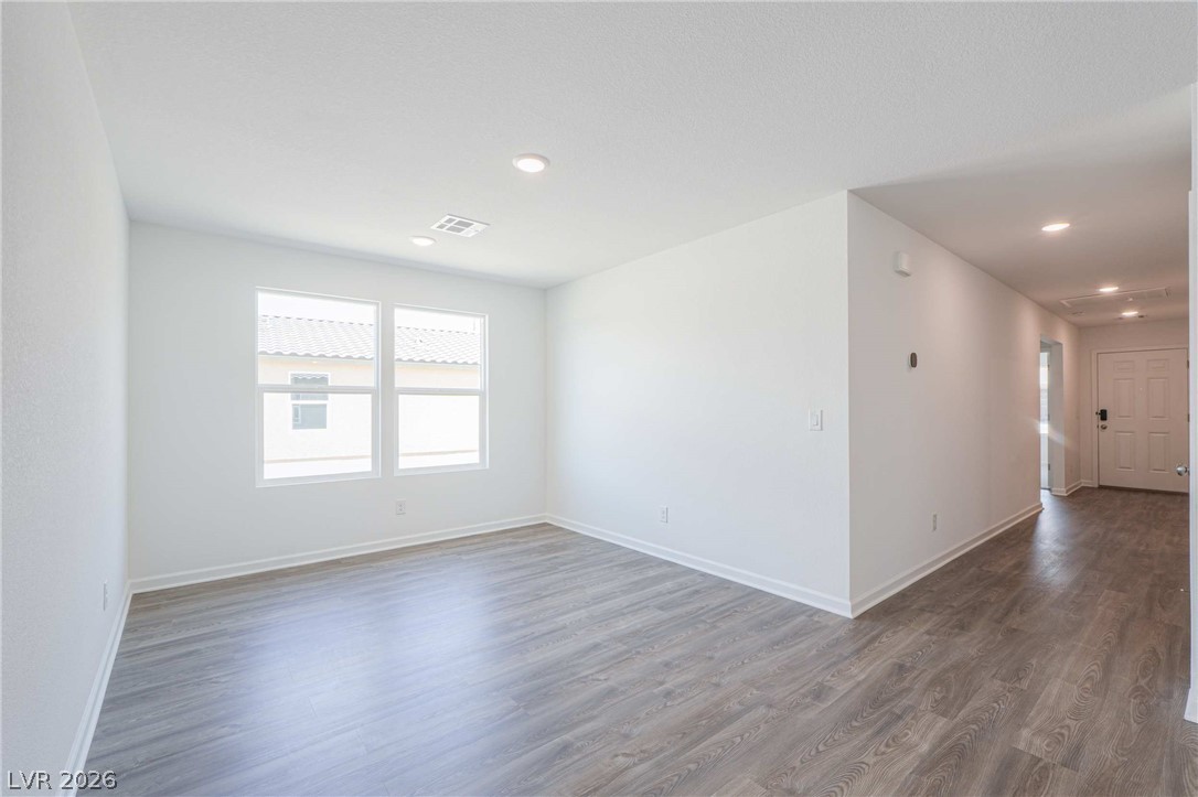 Photo 9 of 18, 653 S Dyani Drive