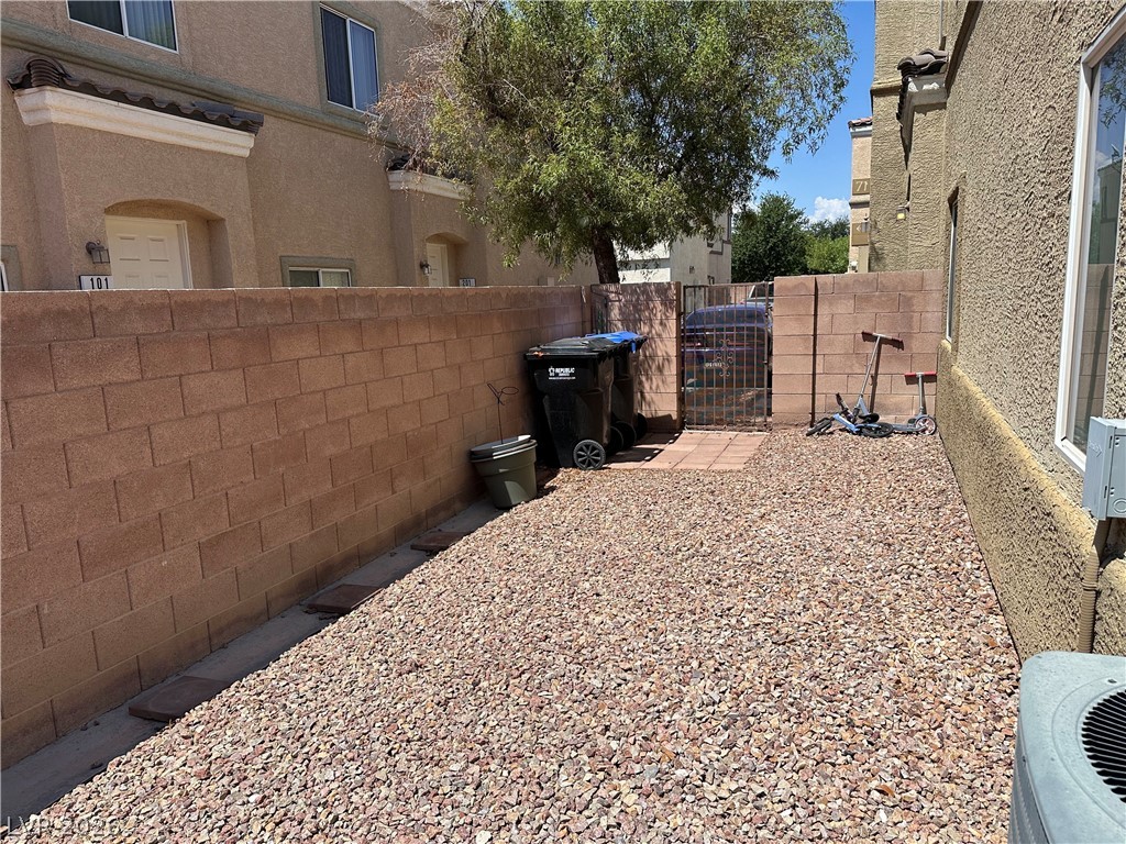 Photo 19 of 30, 6320 Rolling Rose Street #102