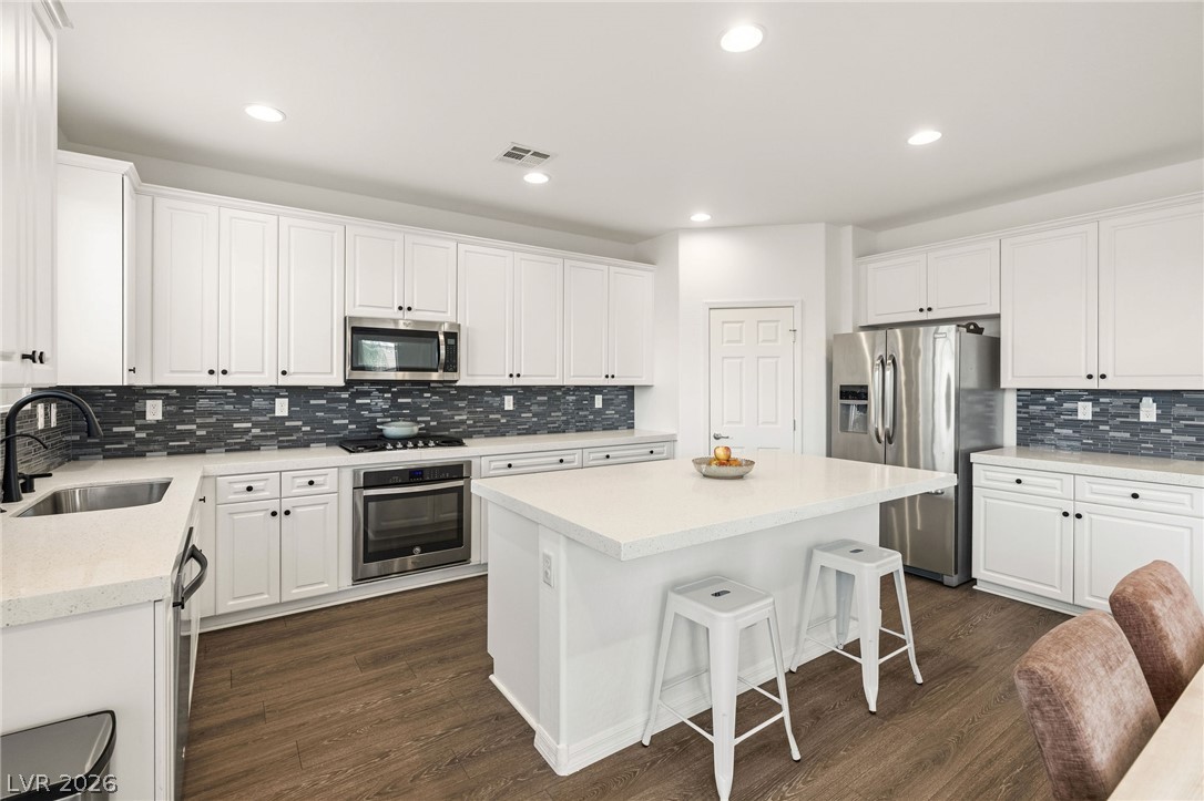 7775 Santos Bay Court, Las Vegas