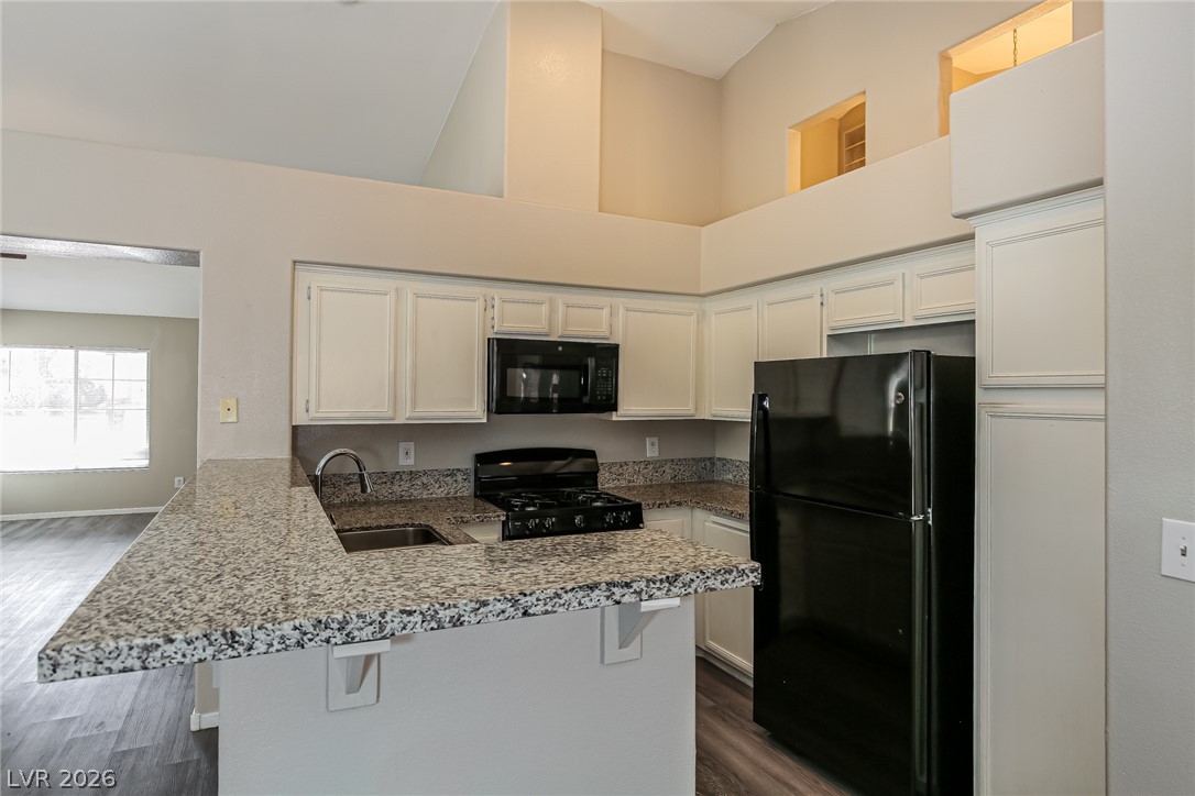 Photo 9 of 21, 3348 Steppe Street