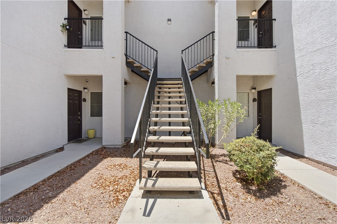 Photo 2 of 2615 W Gary Avenue #2067