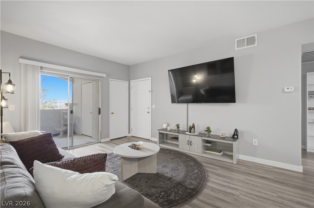Photo 13 of 63, 2615 W Gary Avenue #2067