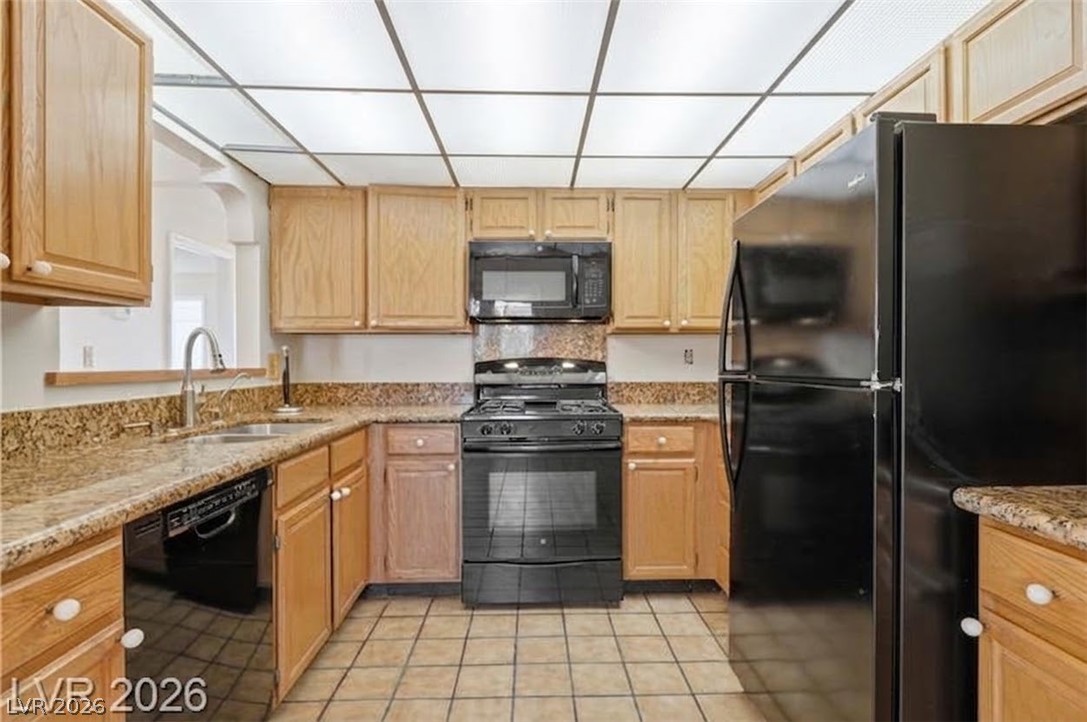 Photo 5 of 1751 E Reno Avenue #221