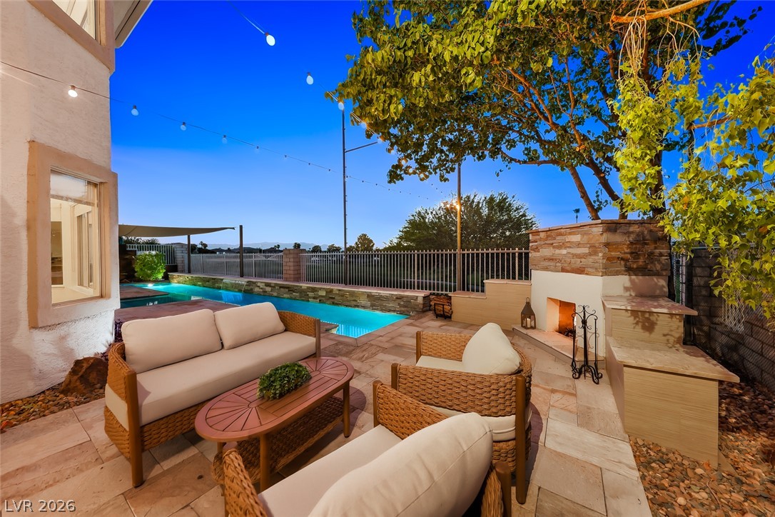 2438 Tour Edition Drive, Henderson 89074