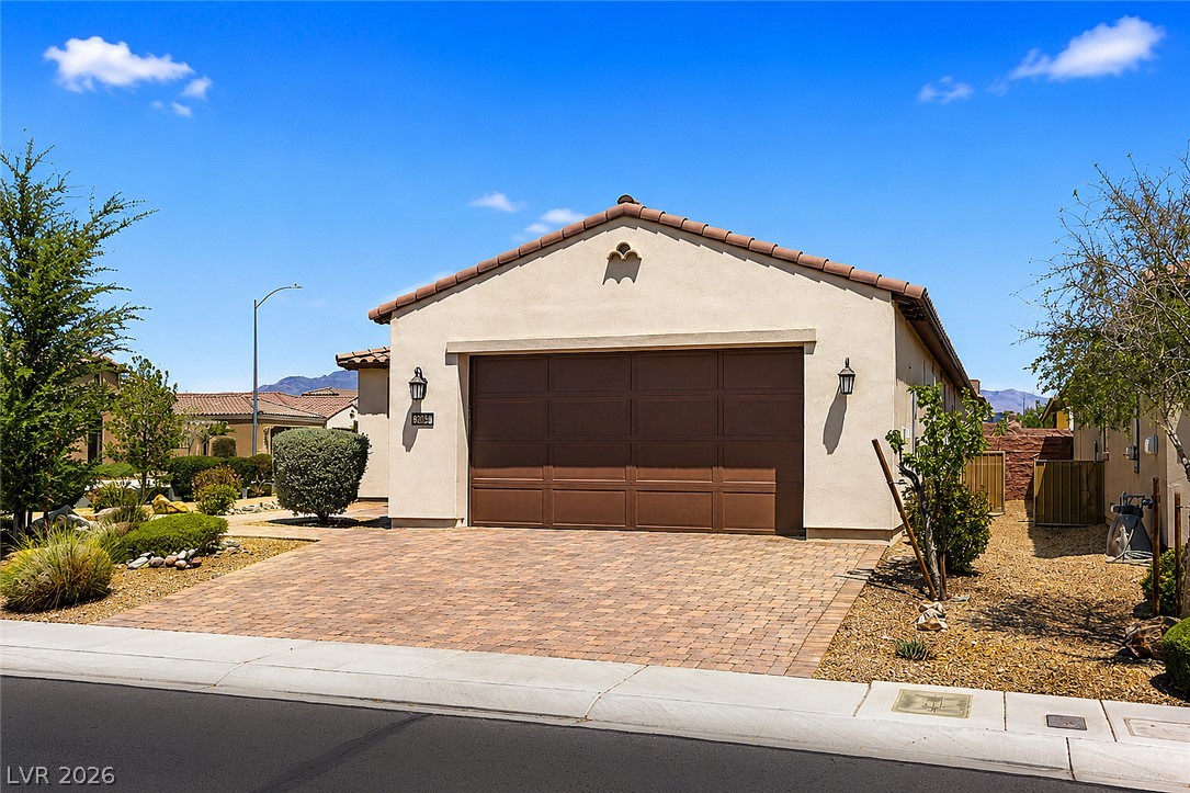 Photo 2 of 3604 Starlight Ranch Avenue