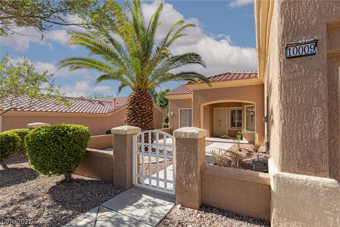 Photo 4 of 10009 Arbuckle Drive