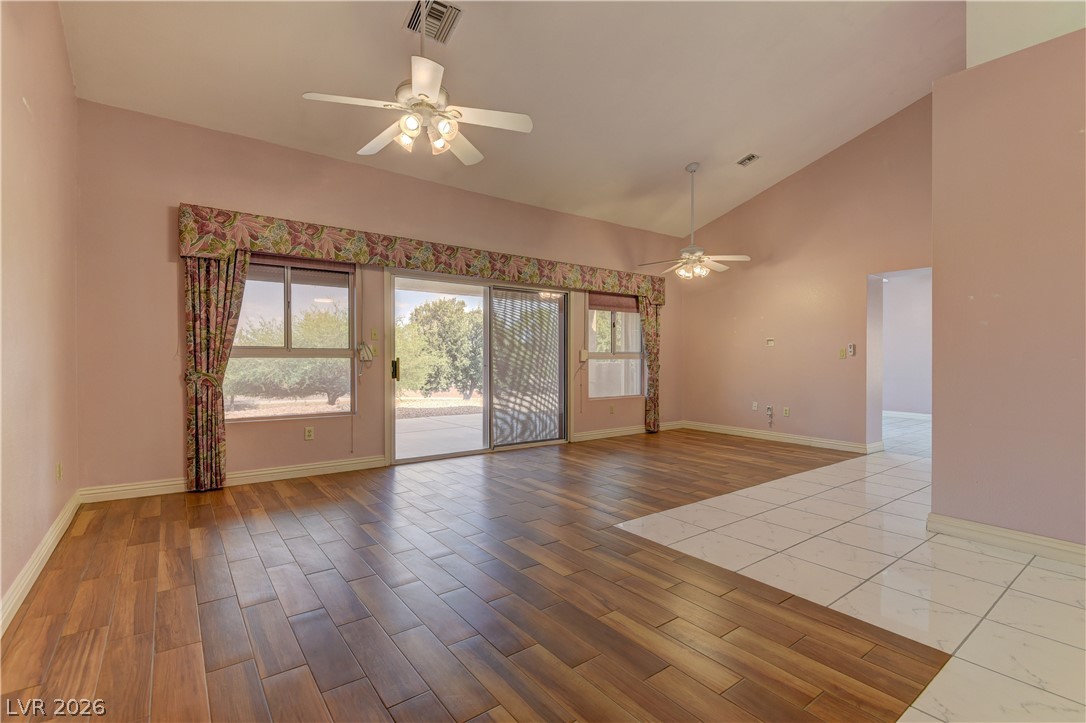 Photo 5 of 2516 Highvale Drive