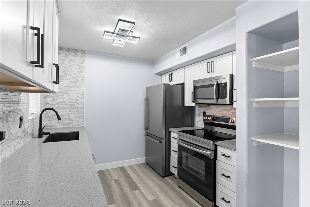 Photo 9 of 32, 2300 E Silverado Ranch Boulevard #2144