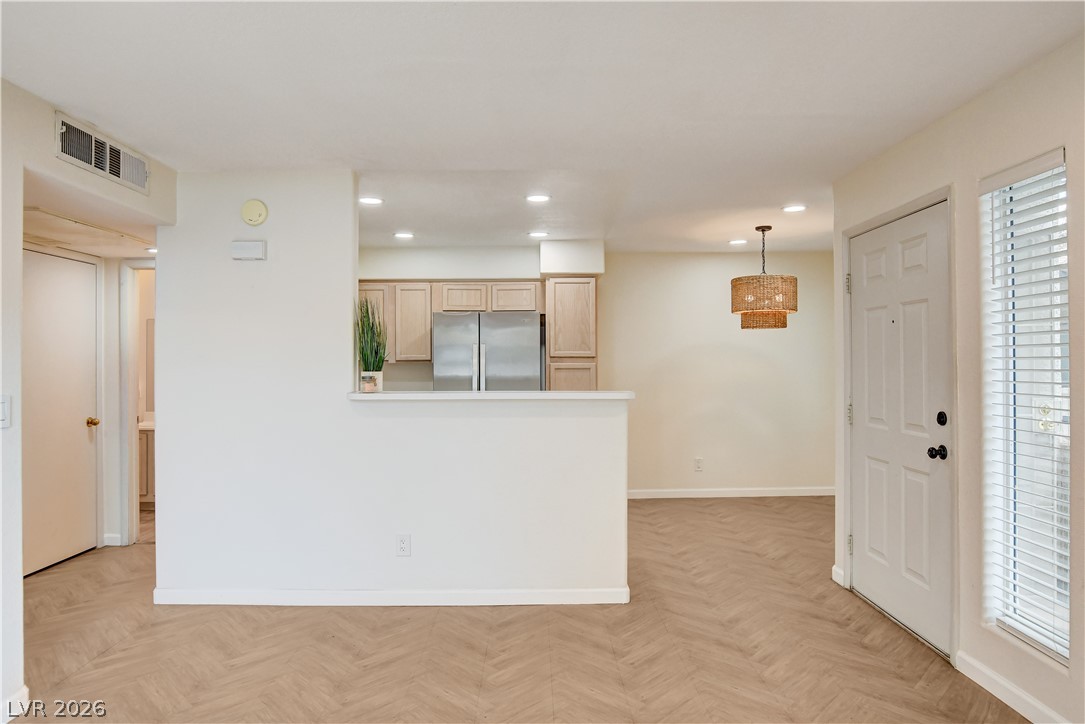Photo 8 of 35, 3053 Casey Drive #202