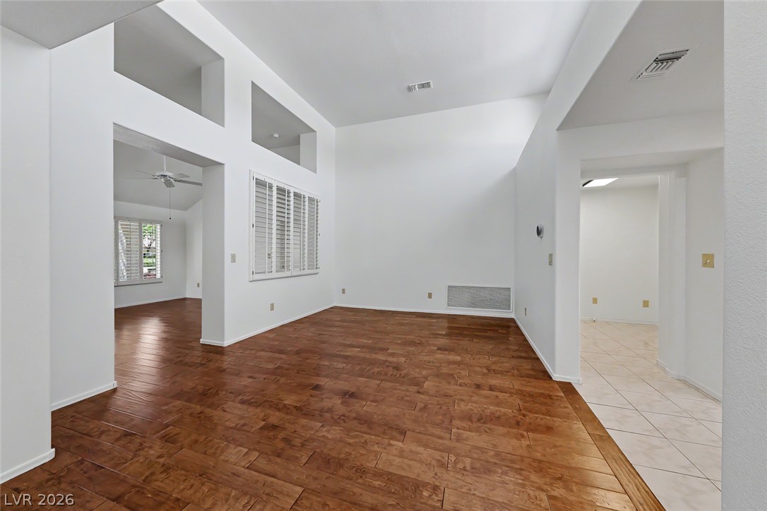 Photo 9 of 94, 2648 Highvale Drive