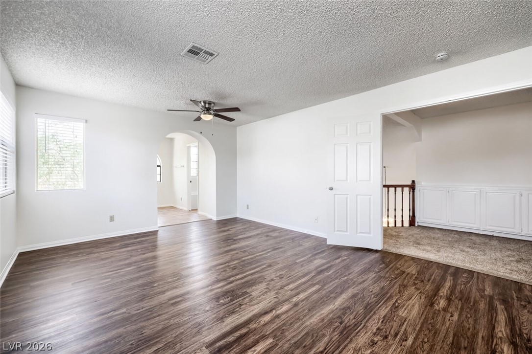Photo 12 of 34, 9000 Feather River Court