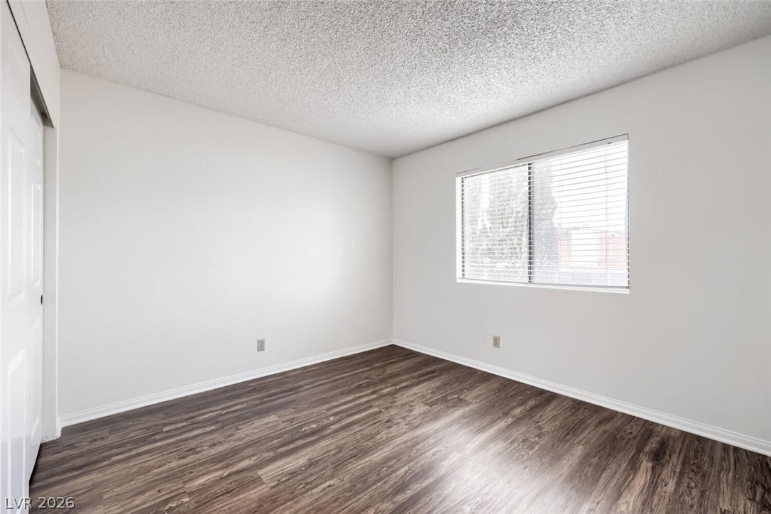 Photo 14 of 34, 9000 Feather River Court