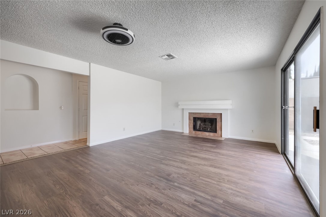 Photo 23 of 34, 9000 Feather River Court