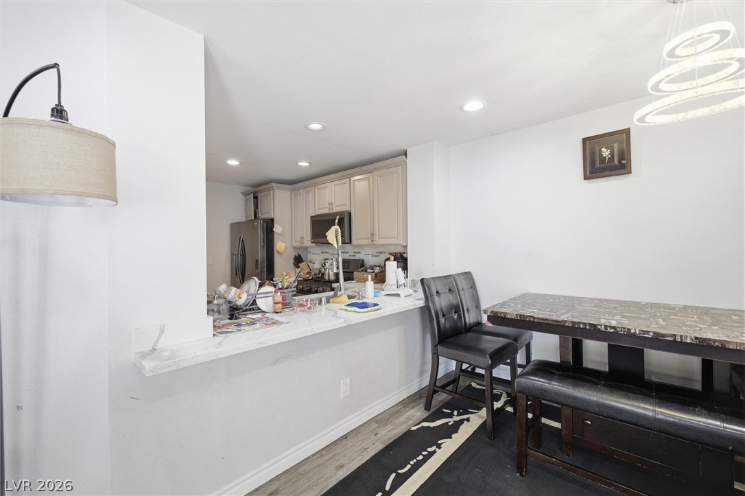 Photo 9 of 32, 3305 Summerfield Lane