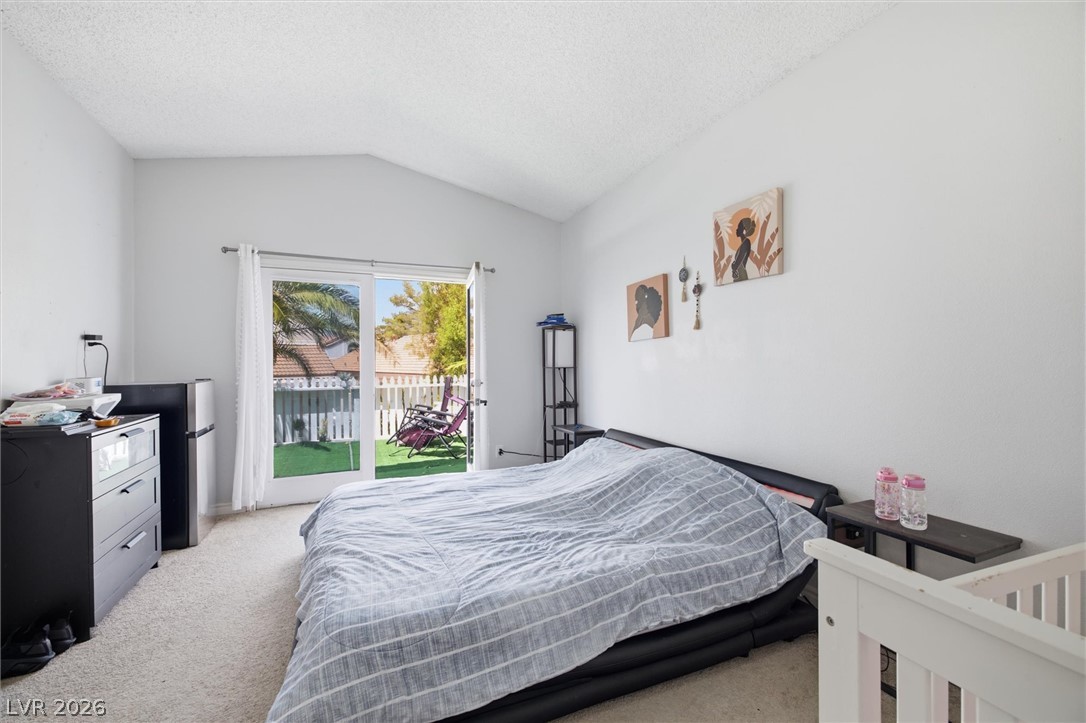 Photo 17 of 32, 3305 Summerfield Lane