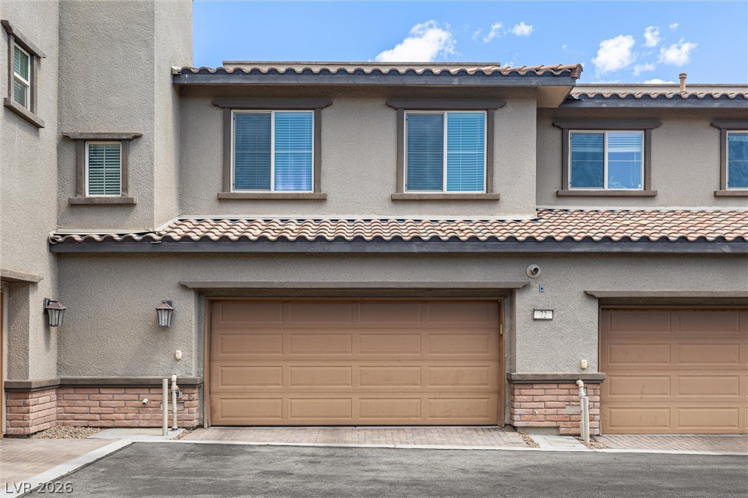 Photo 3 of 72 Lomita Heights Drive