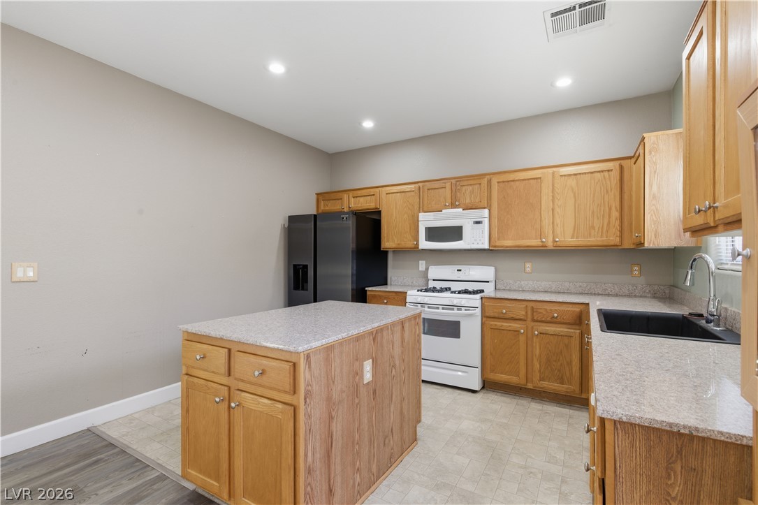 Photo 34 of 42, 7383 Lionheart Street