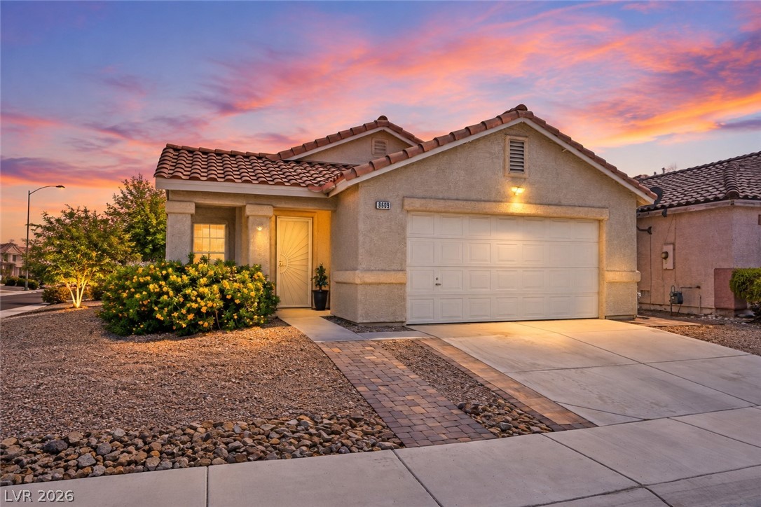 8609 Majestic Pine Avenue, Las Vegas 89143