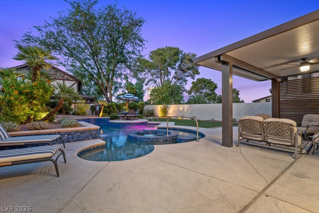Photo 33 of 44, 820 Pinehurst Drive