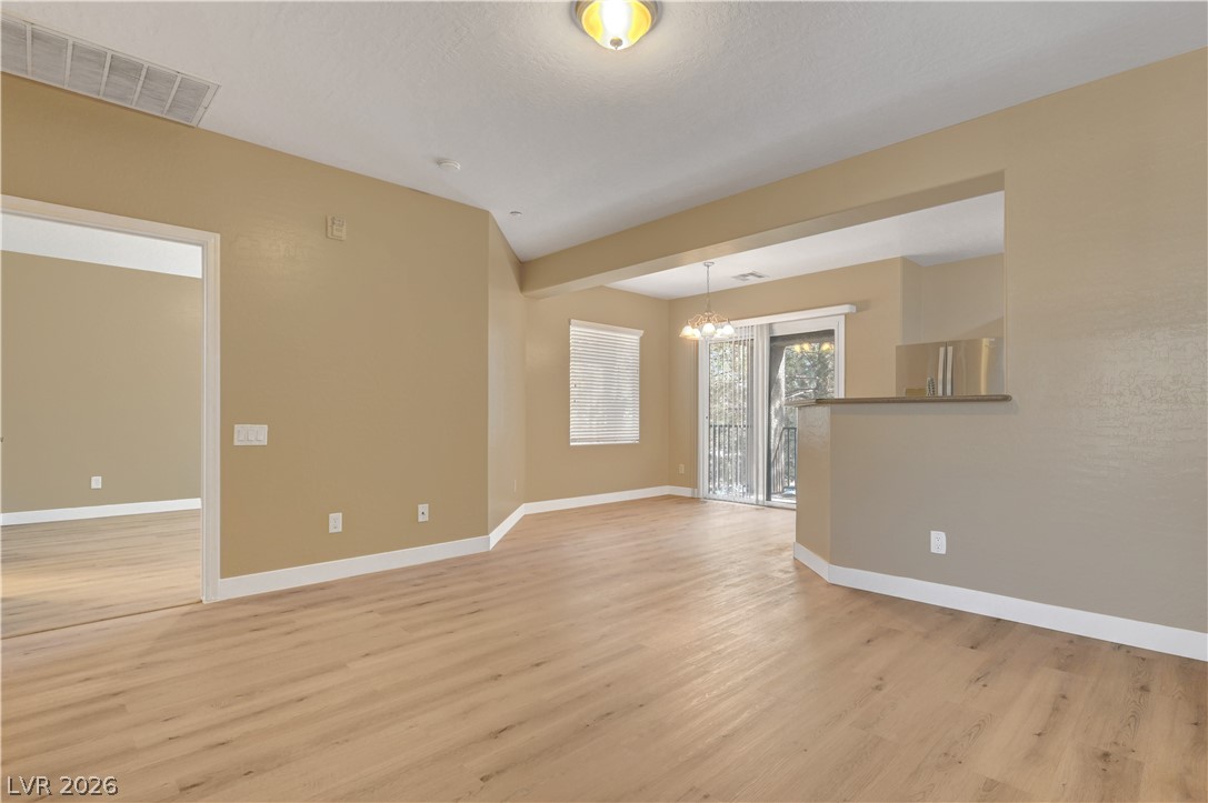 Photo 6 of 26, 4685 Apulia Drive #202