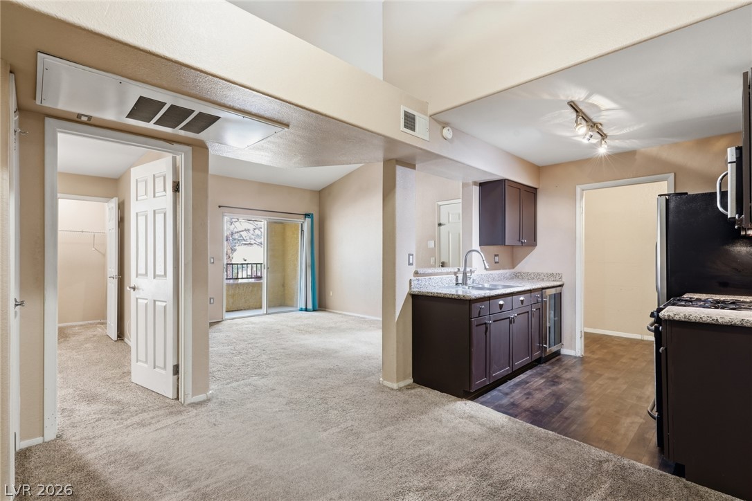 Photo 6 of 35, 2120 Ramrod Avenue #428