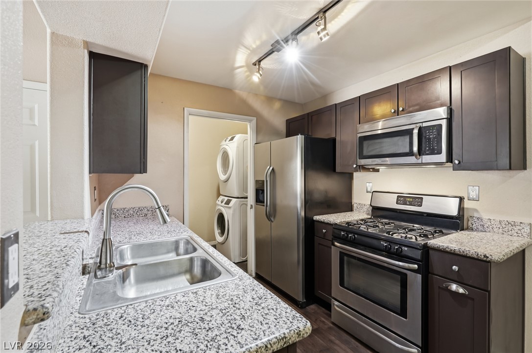 Photo 8 of 35, 2120 Ramrod Avenue #428