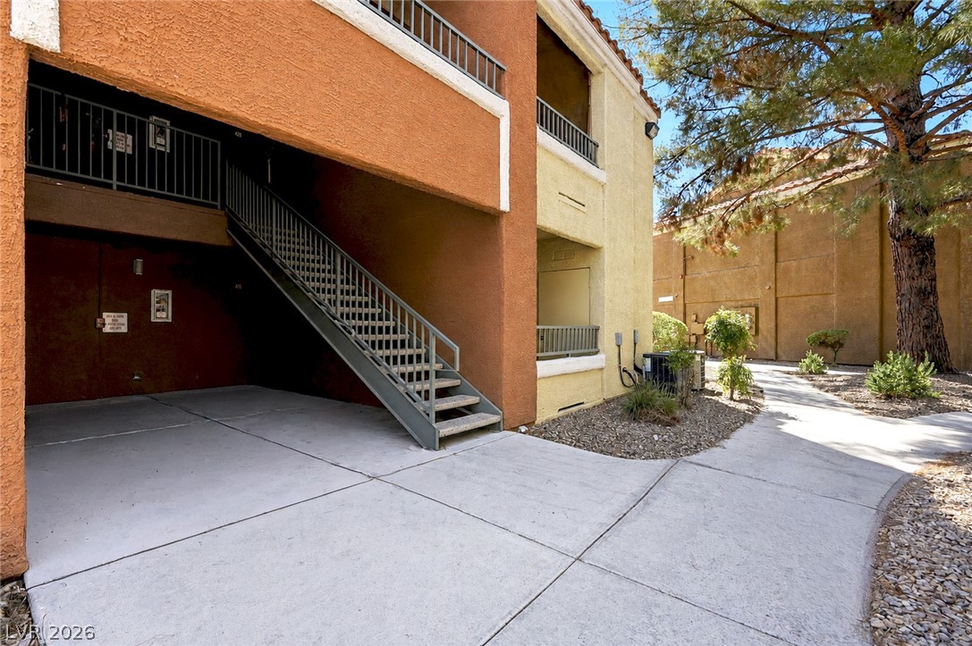 Photo 2 of 2120 Ramrod Avenue #428