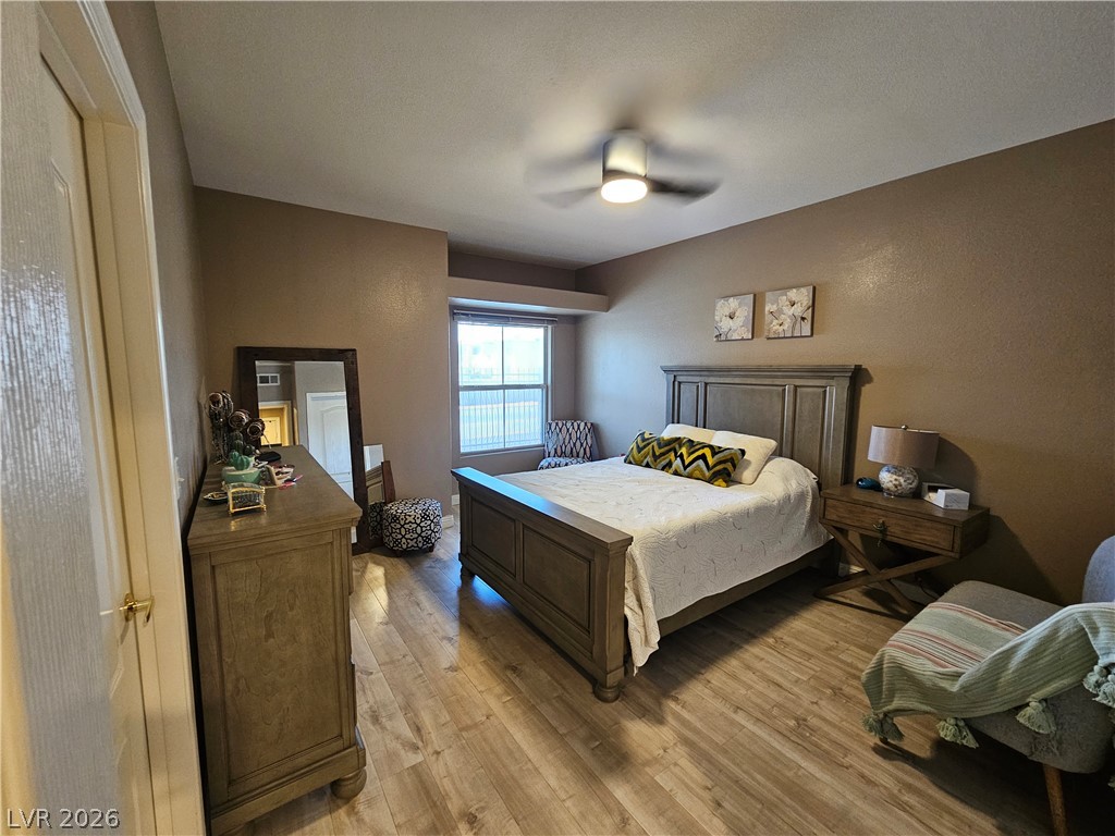 Photo 14 of 26, 6901 Cobre Azul Avenue #102