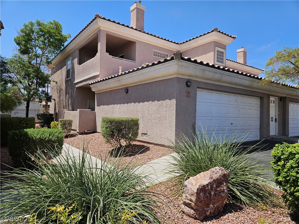 6901 Cobre Azul Avenue #102, Las Vegas