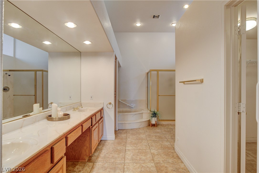 Photo 43 of 79, 2900 Hawksdale Drive