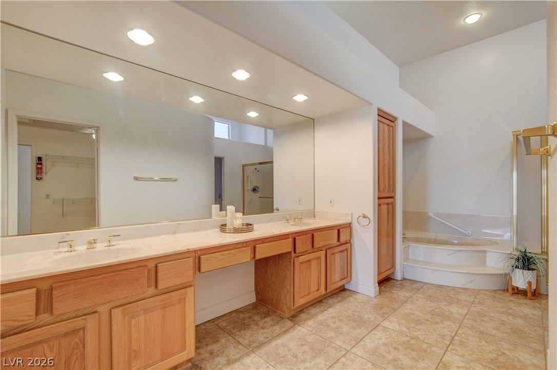 Photo 44 of 79, 2900 Hawksdale Drive