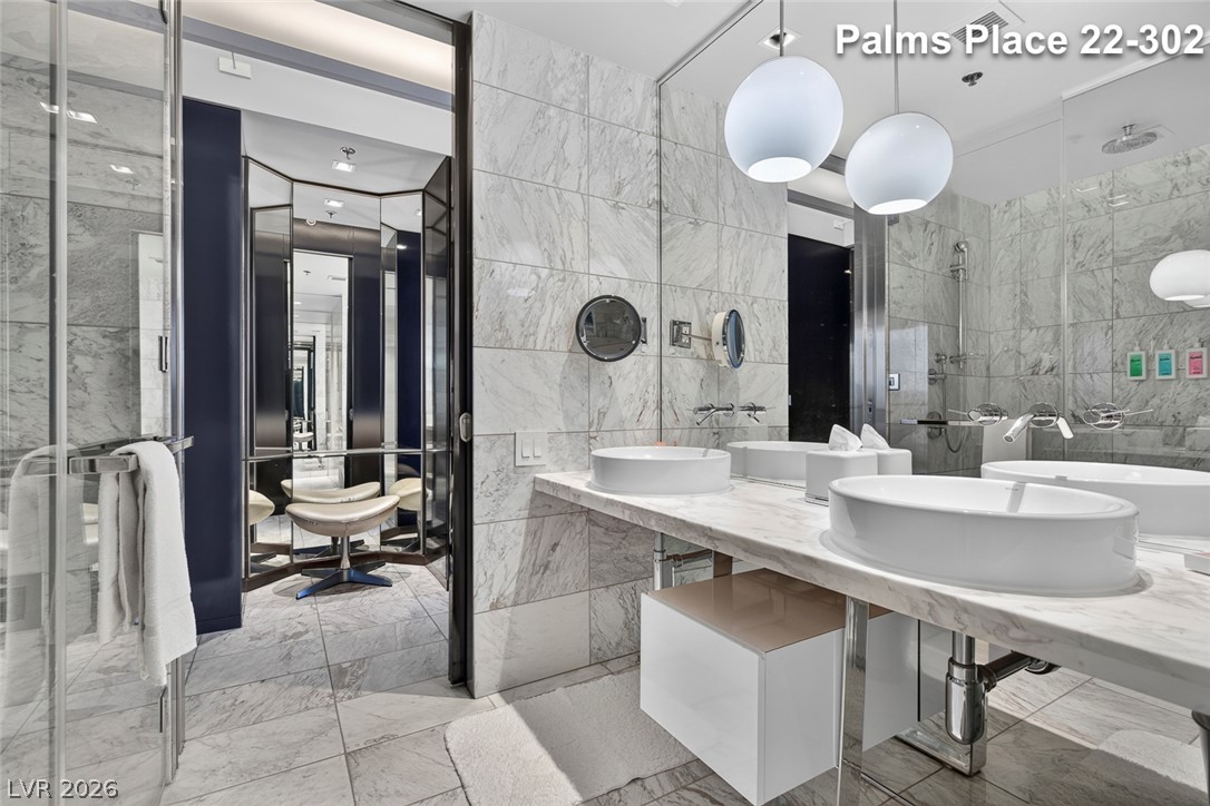 Photo 26 of 85, 4381 W Flamingo Road #2202_2204