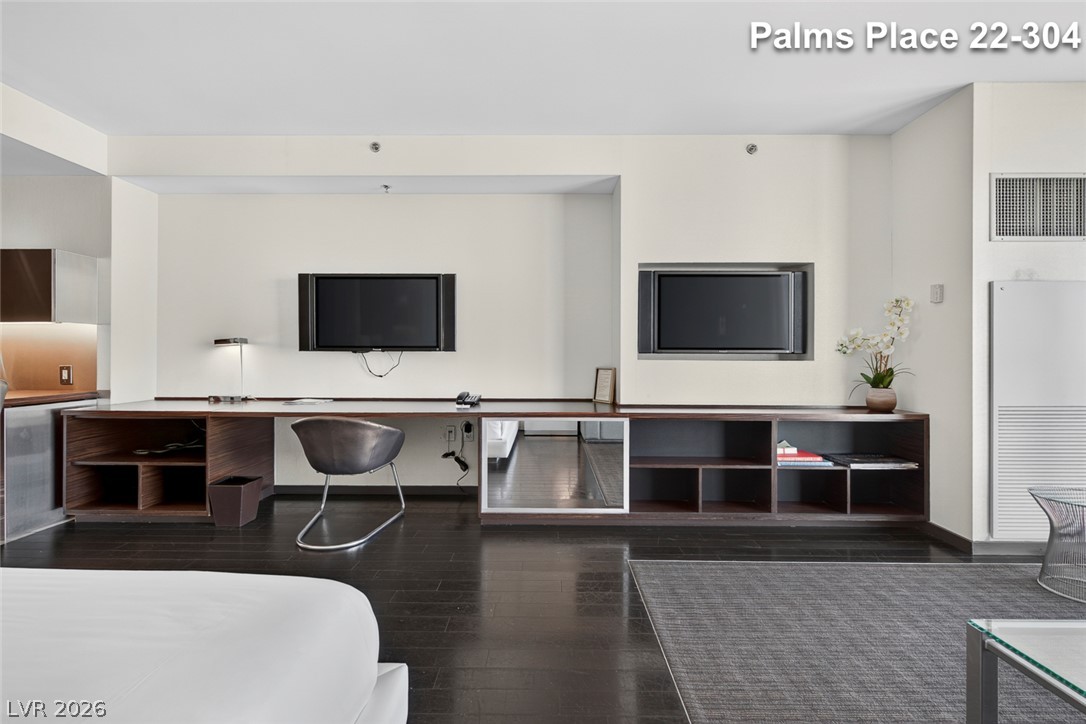 Photo 66 of 85, 4381 W Flamingo Road #2202_2204
