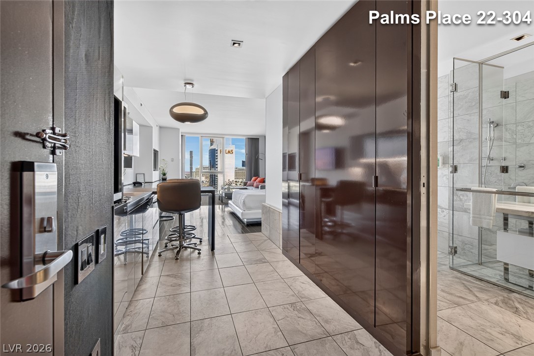 Photo 55 of 85, 4381 W Flamingo Road #2202_2204