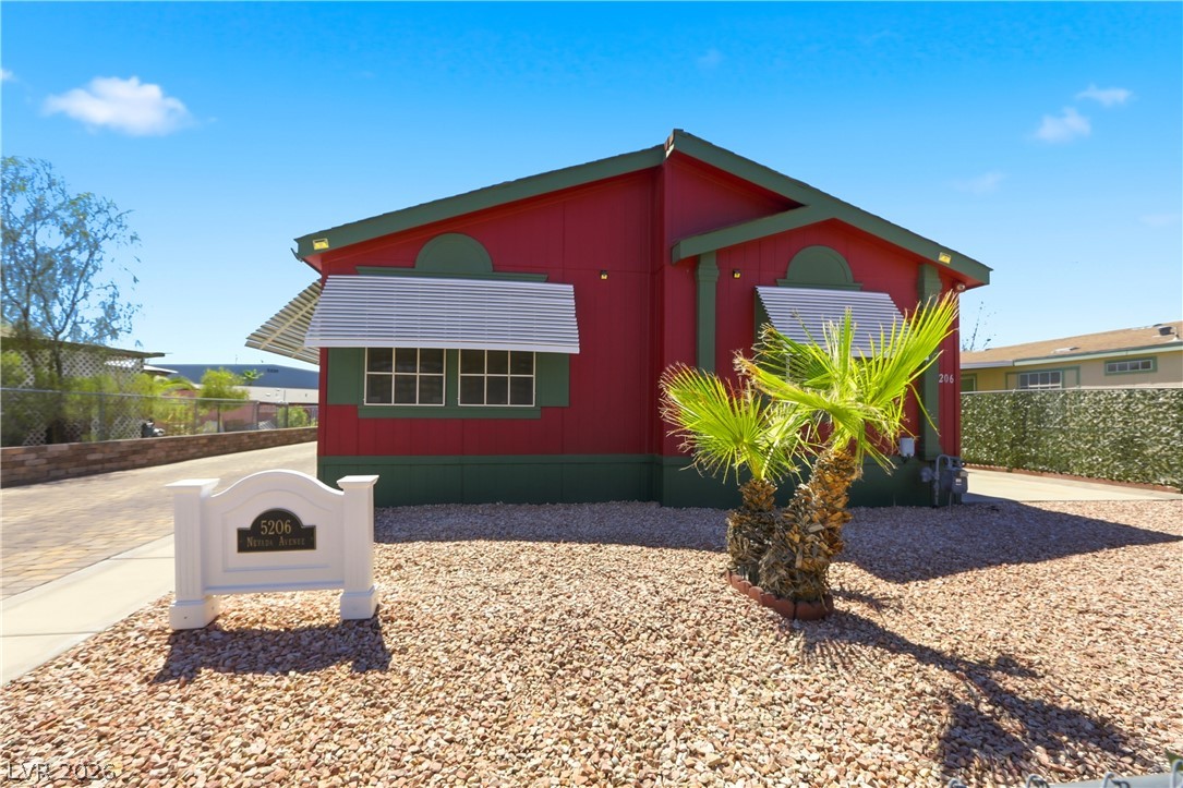 5206 Nevada Avenue, Las Vegas 89122