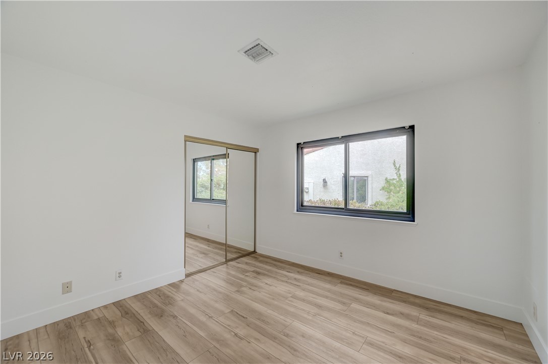 Photo 24 of 47, 2775 Durness Court