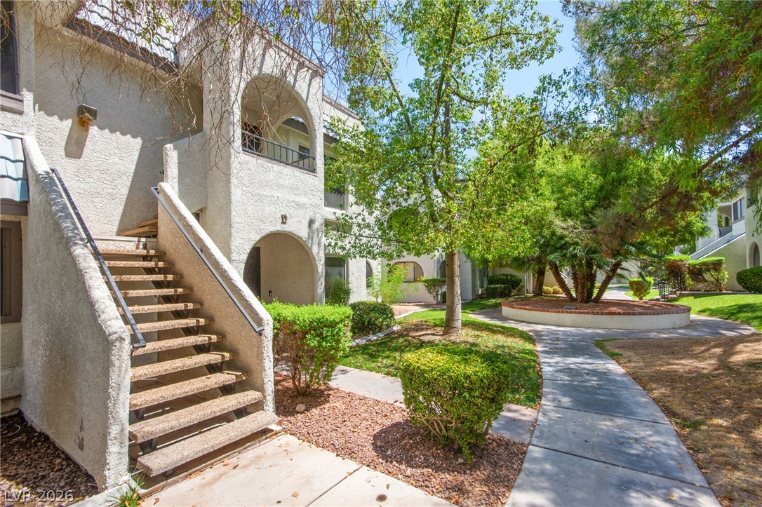 Photo 6 of 29, 1400 Santa Margarita Street #H