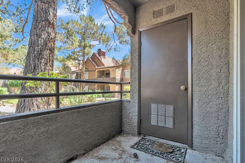 Photo 16 of 38, 2200 S Fort Apache Road #1192