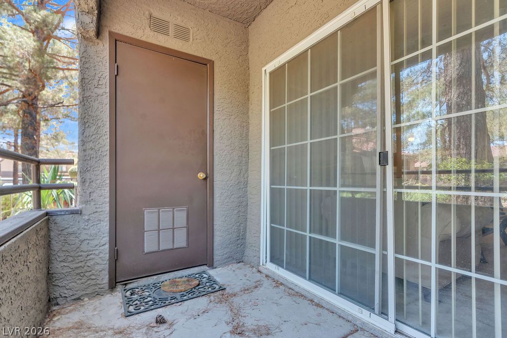 Photo 17 of 38, 2200 S Fort Apache Road #1192