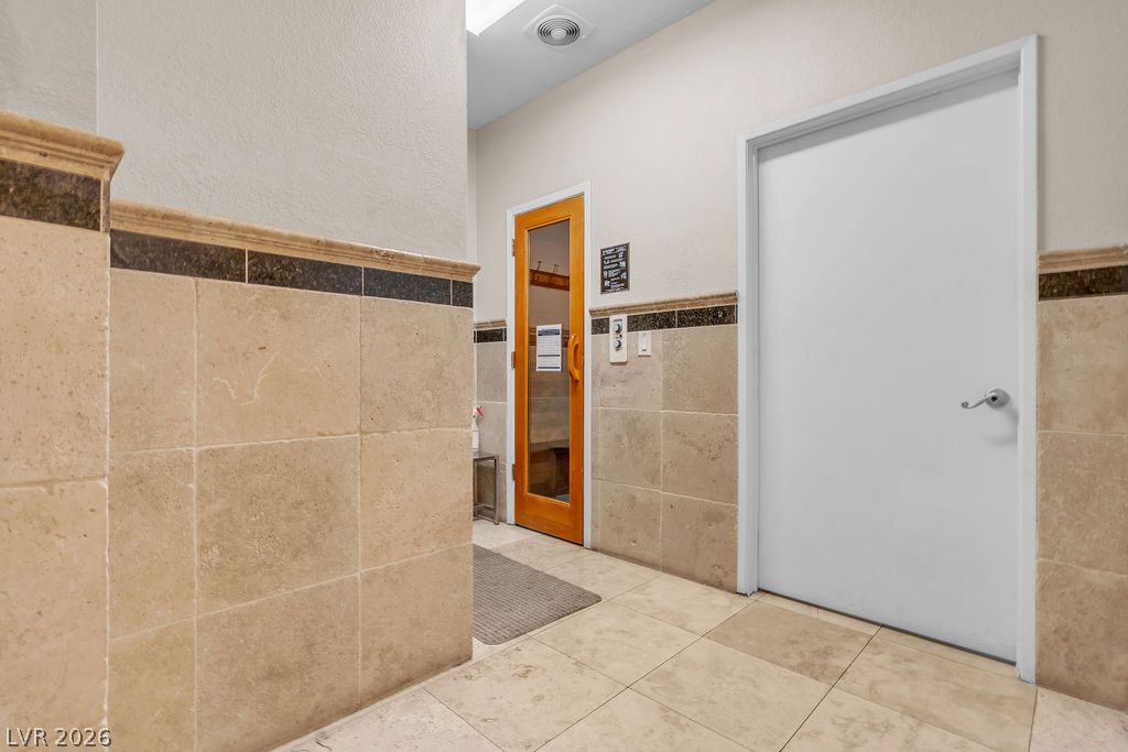 Photo 27 of 38, 2200 S Fort Apache Road #1192