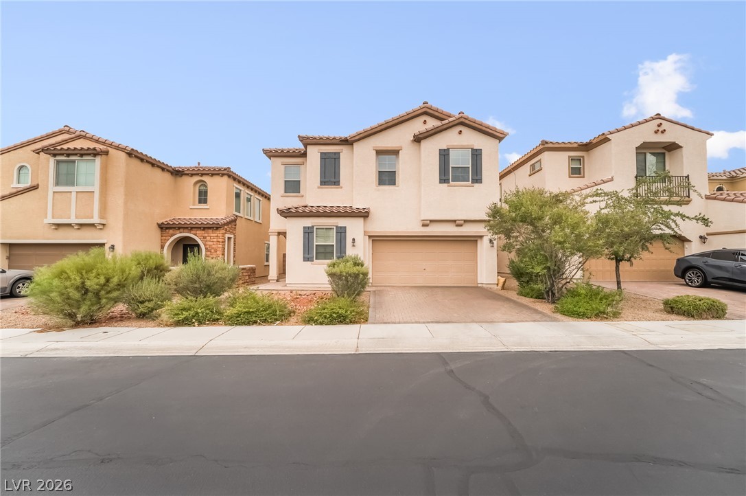 1104 Strada Cristallo, Henderson 89011