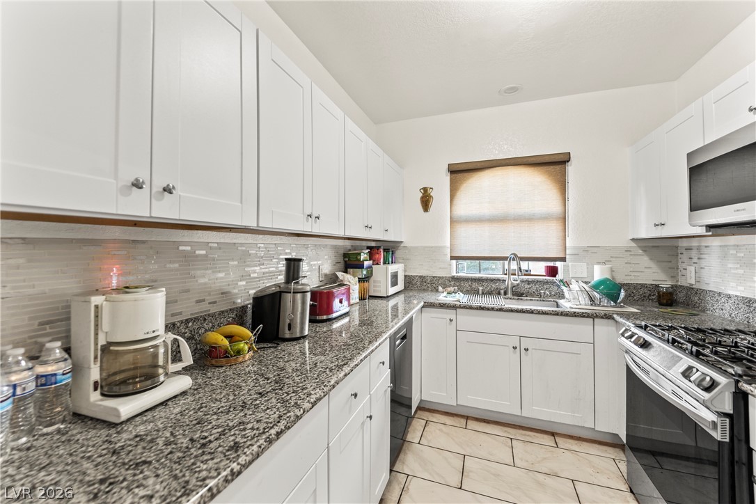 Photo 10 of 22, 1419 Santa Margarita Street #D