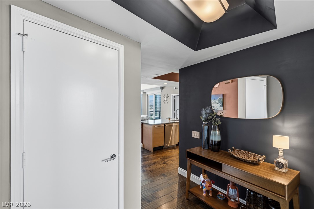 Photo 8 of 75, 222 Karen Avenue #2701
