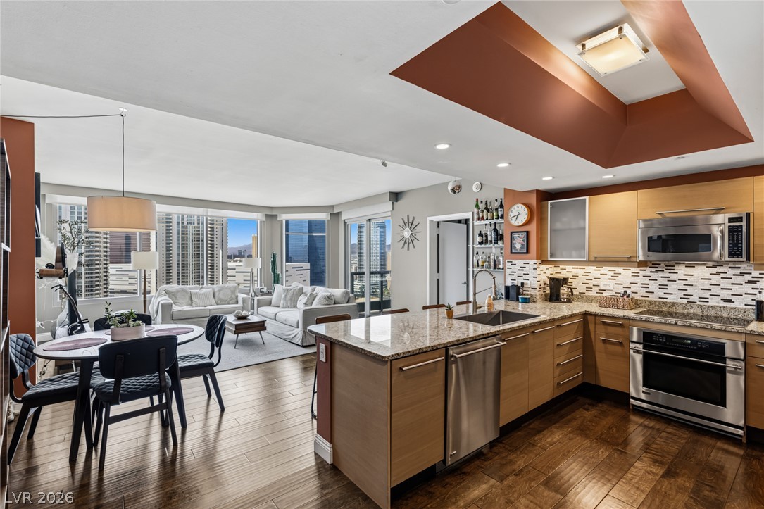 Photo 9 of 75, 222 Karen Avenue #2701