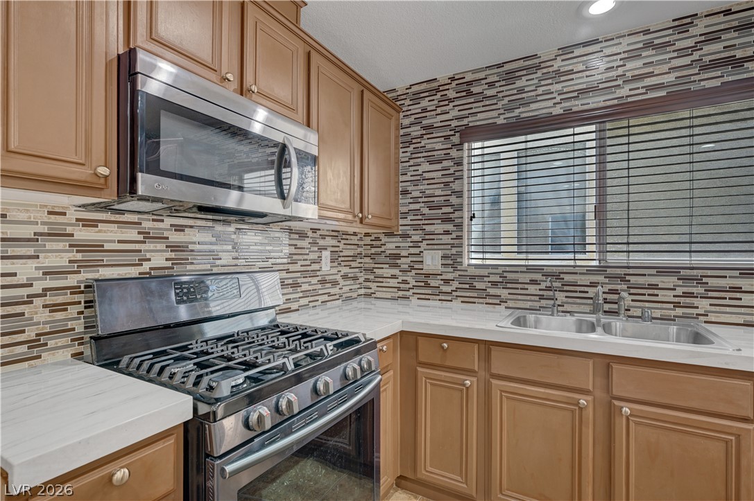 Photo 16 of 54, 507 Teedale Court