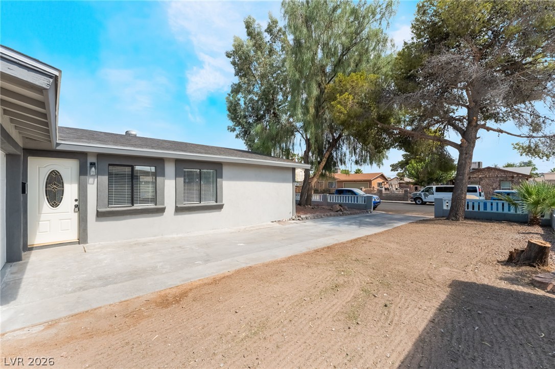 Photo 5 of 3903 Sequoia Avenue
