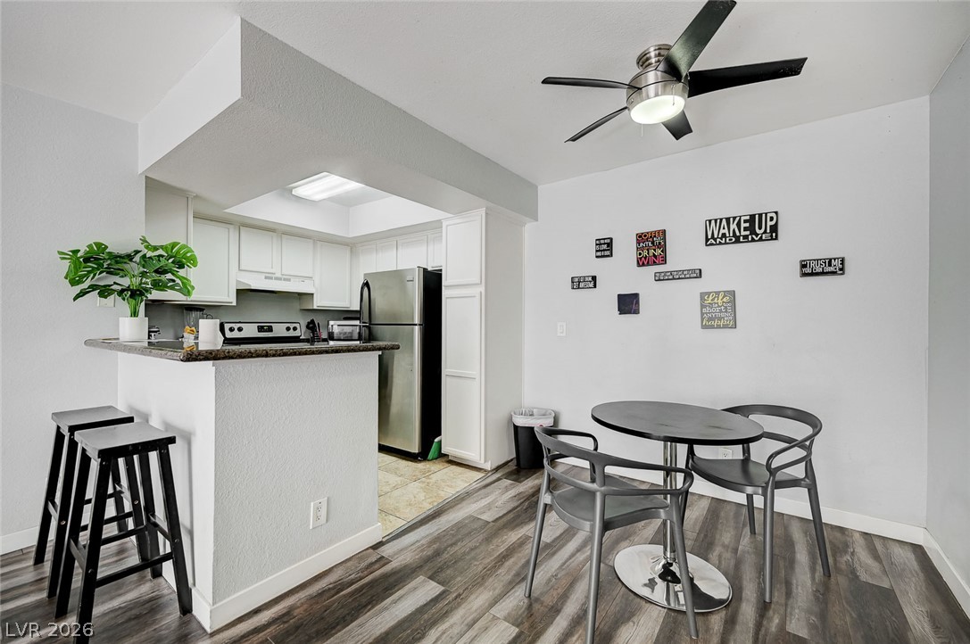 Photo 5 of 1455 E Katie Avenue #D11